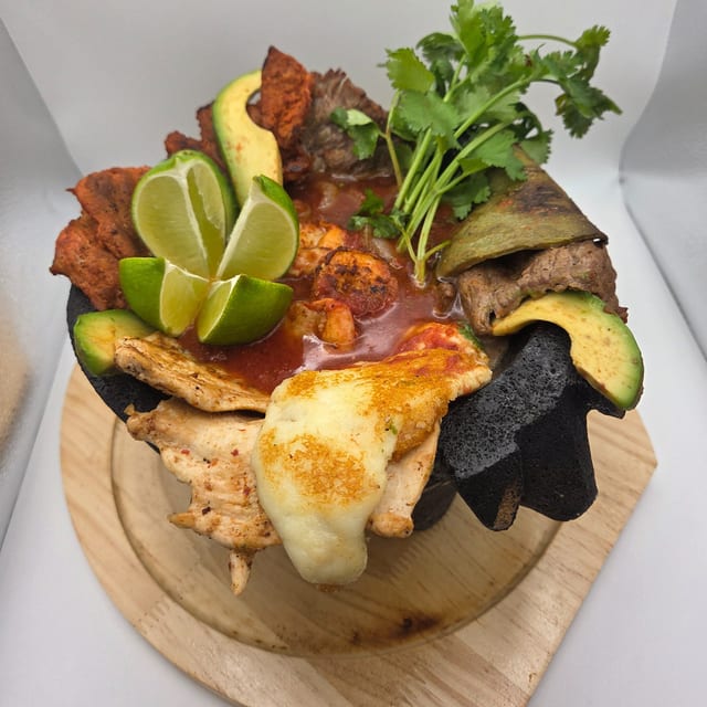 Molcajete Vaqueros.