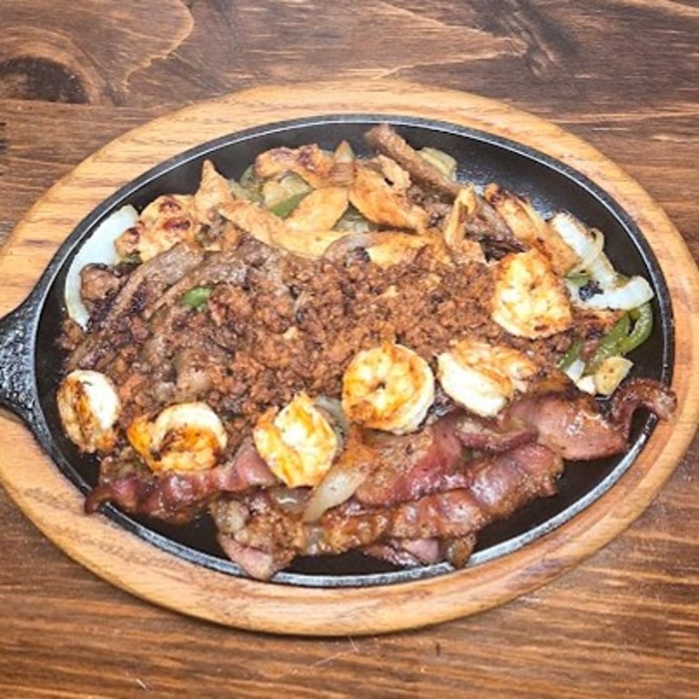Sizzling Shrimp Fajitas: A Tex-Mex Delight